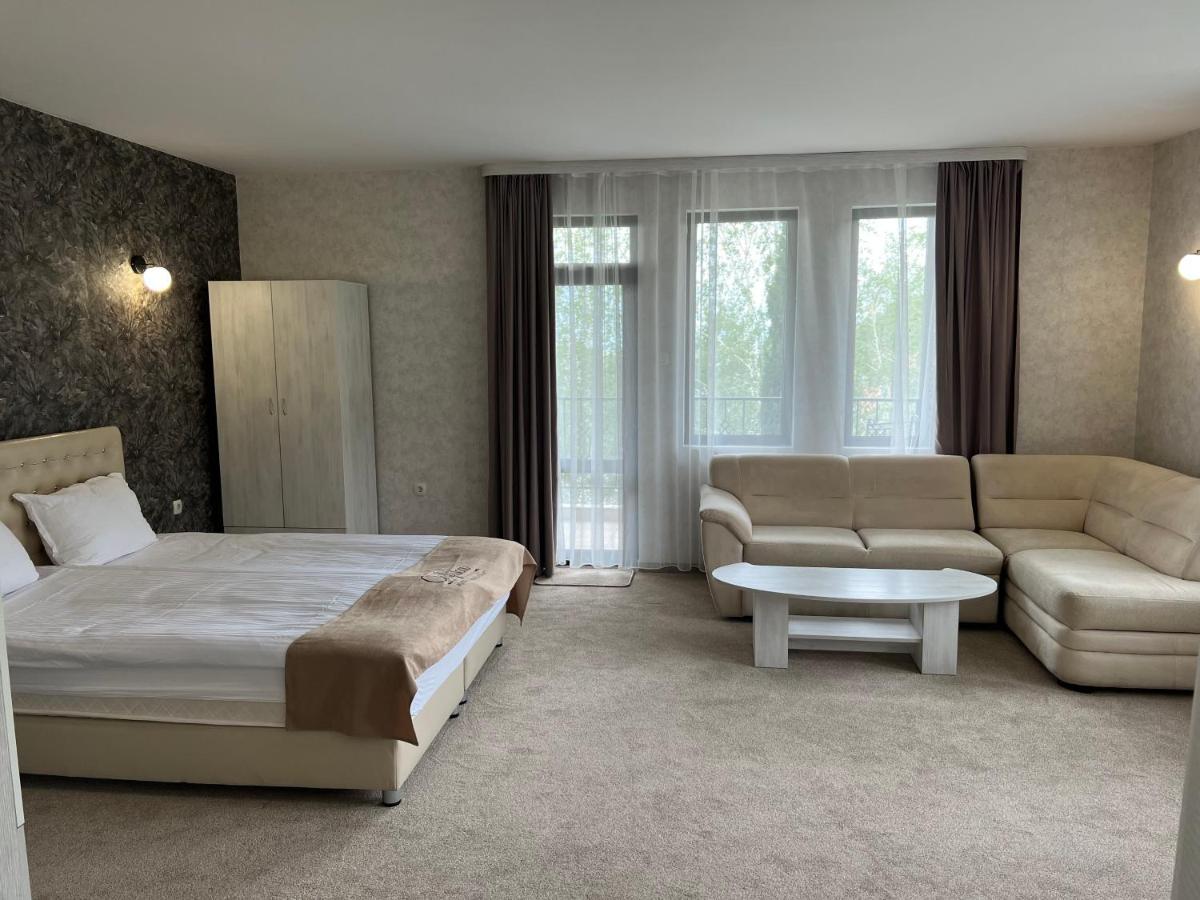 Chiflika Family Hotel Асеновград Экстерьер фото